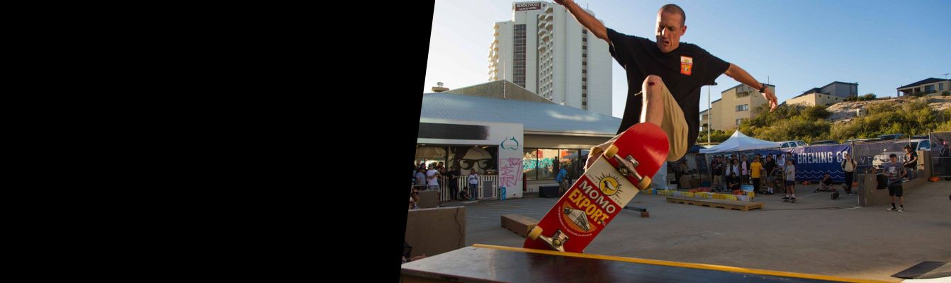 Quarter Pipe Skate Ramps